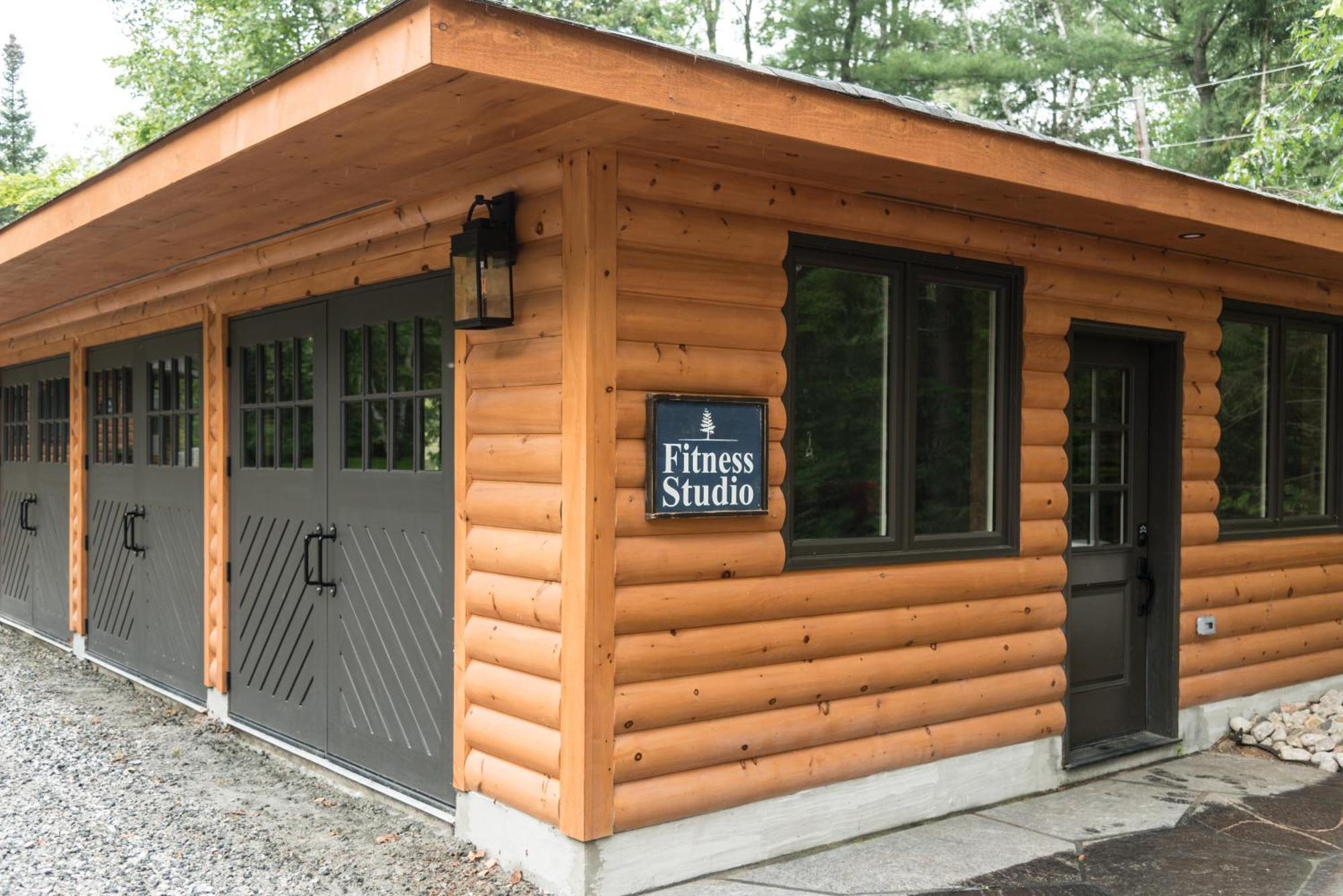 Hotel Haliburton Post House Minden Zewnętrze zdjęcie
