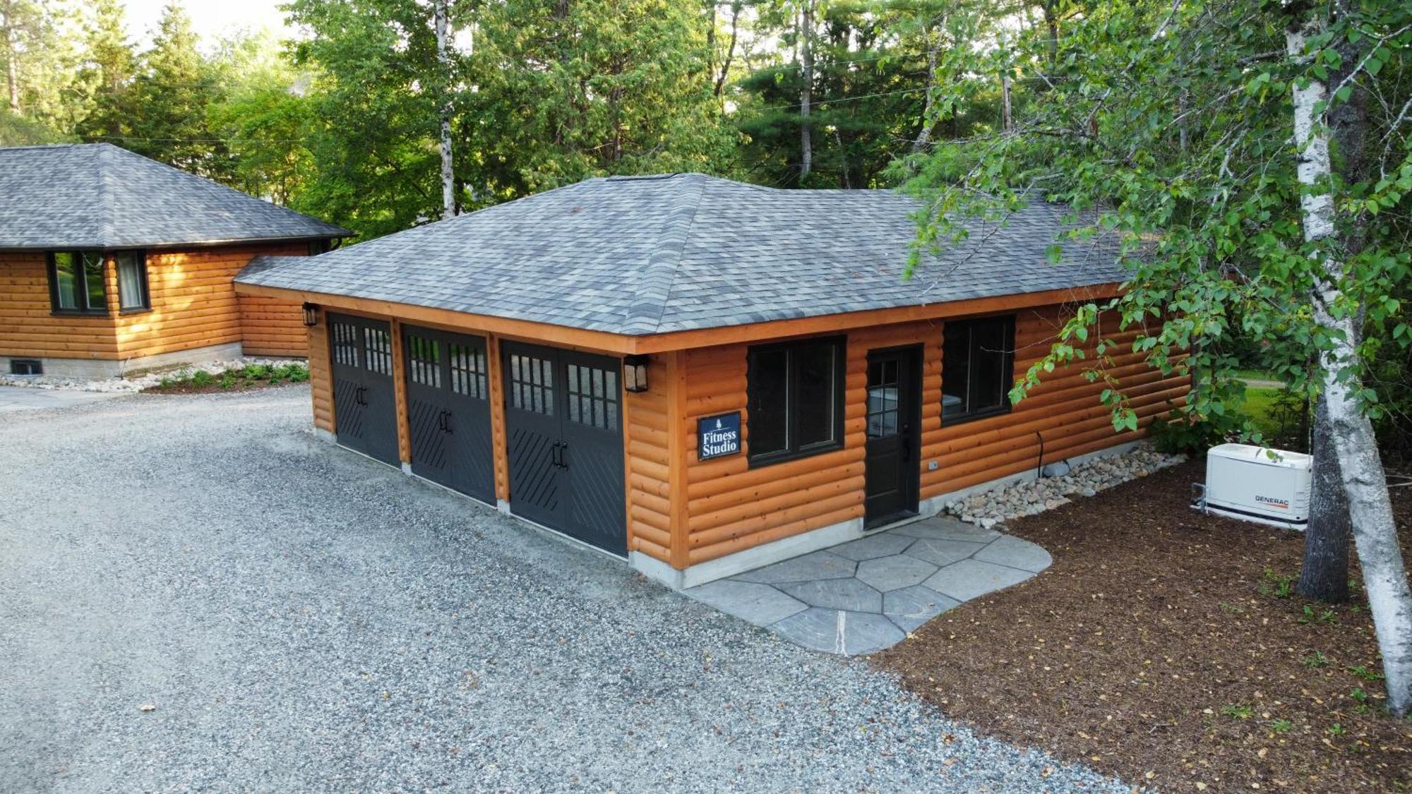 Hotel Haliburton Post House Minden Zewnętrze zdjęcie